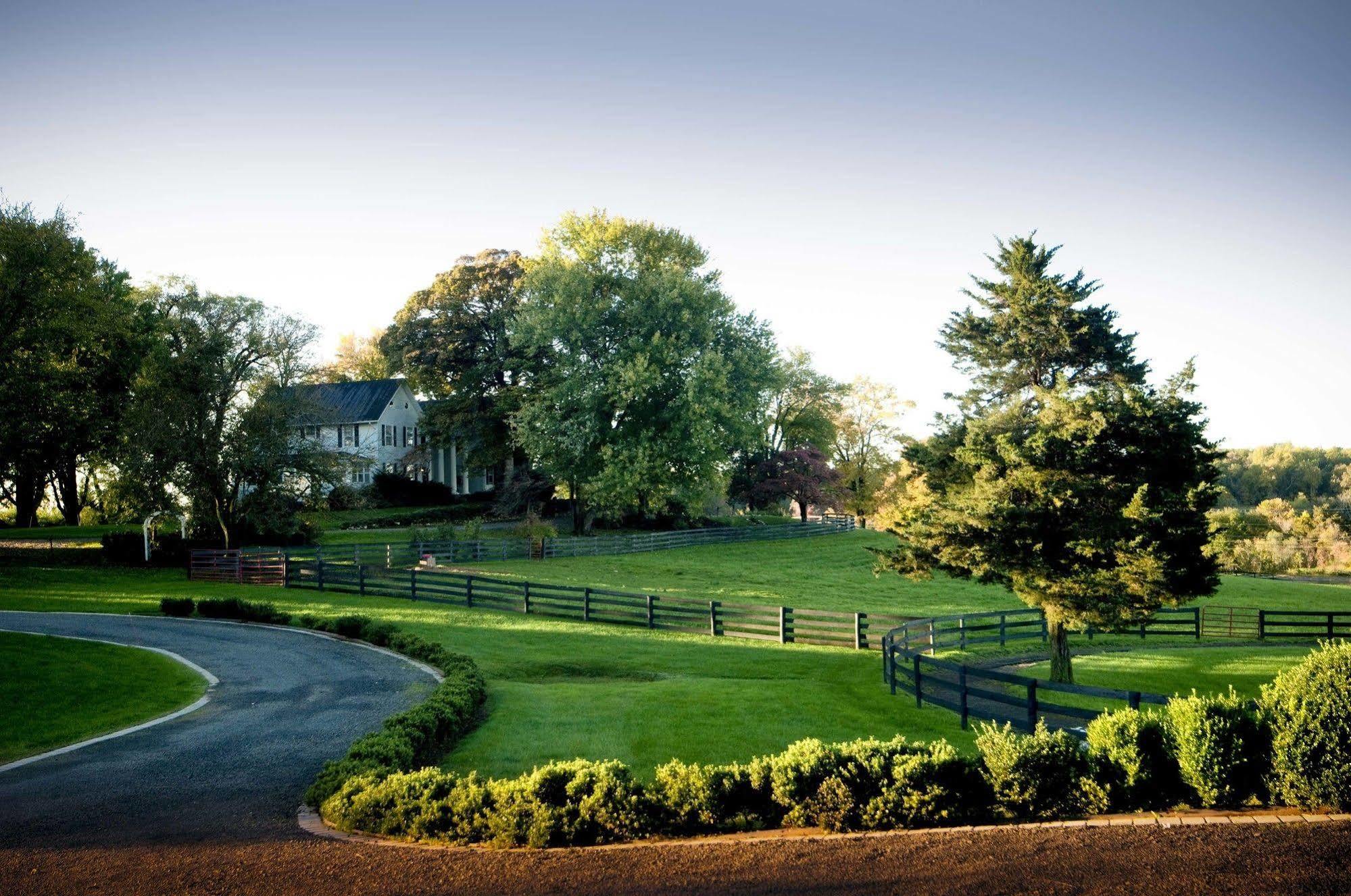 Black Horse Inn Warrenton Exterior photo